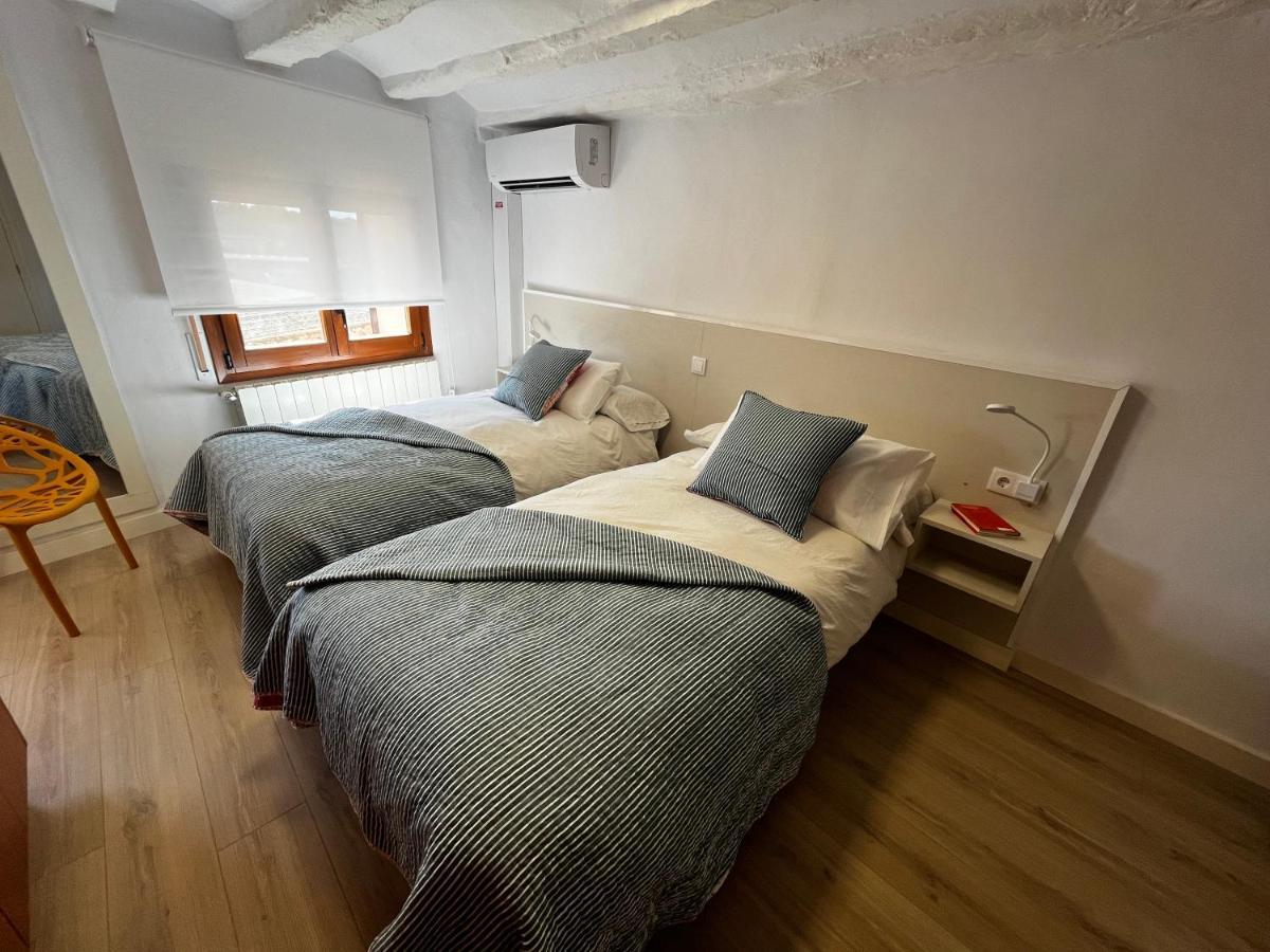 Apartaments Rurals Cal Parro, Batea Eksteriør bilde